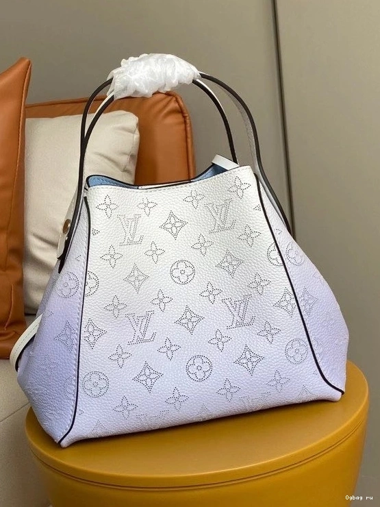 PM LOUIS HINA VUITTON 0819